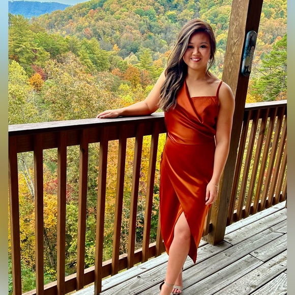 Meet your Posher, Gabrielle - Picture 1 of 1